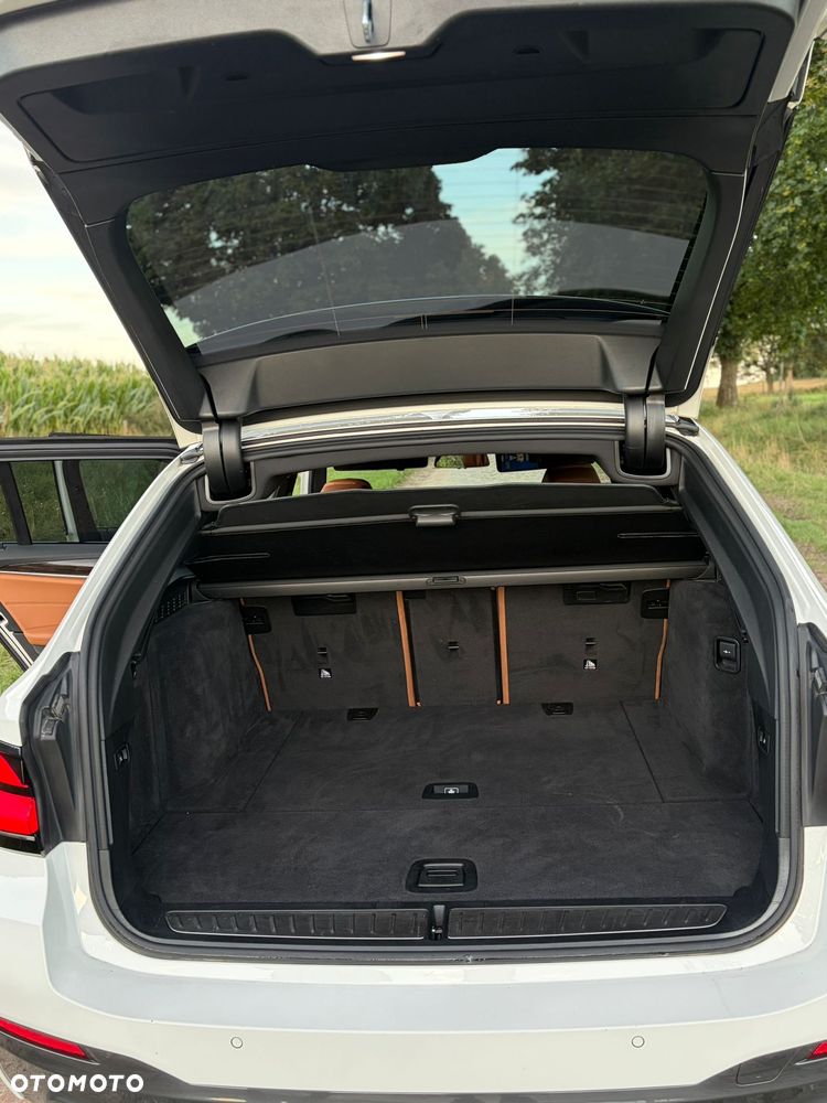 BMW Seria 5 520d mHEV M Sport sport - 17