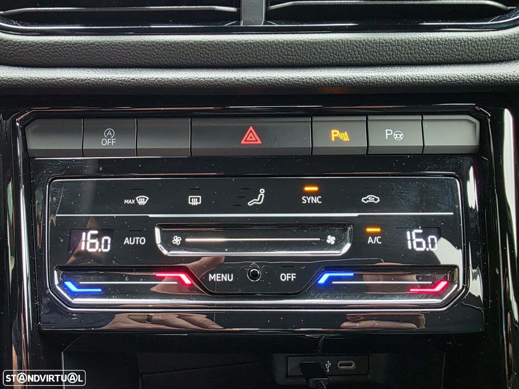 VW T-Roc 1.0 TSI Black Style - 29