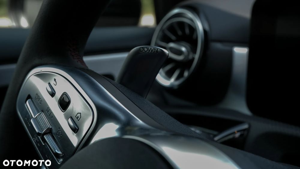 Mercedes-Benz Klasa A 35 AMG 4-Matic 7G-DCT - 4