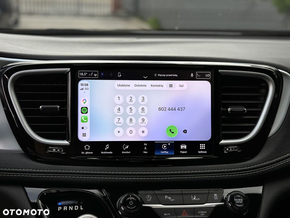 Chrysler Pacifica - 30