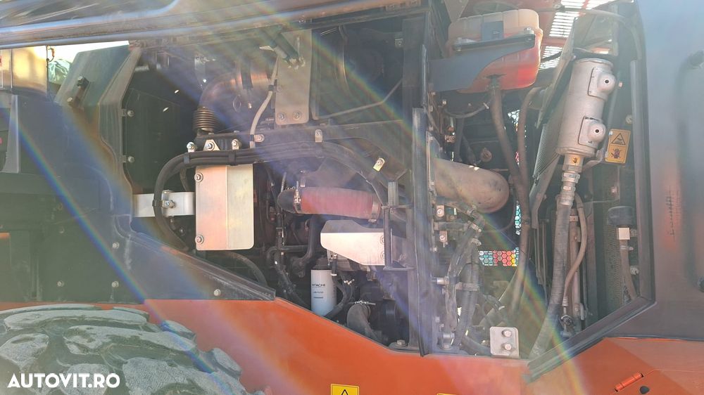 Hitachi ZW180, 2021, 3.903, cupa 3mc, Masa operationala 18t, Anvelope 20,5R25 80% bune, gresare automata, inaltime basculare cupa 4m, latime incarcator 2,5m, 173CP, Aer cond, produs in JAPONIA, CA NOU, posibilitate leasing 4ani-PROMOTIE 94900 EUR+Tva - 21