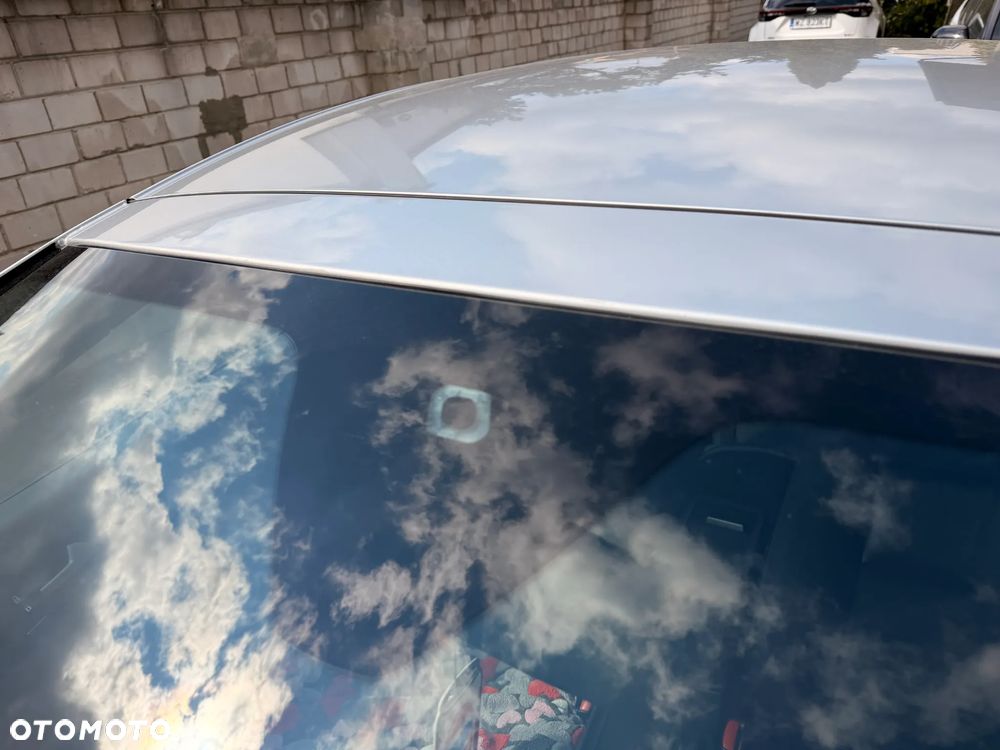 Volvo C70 2.4i Momentum - 8