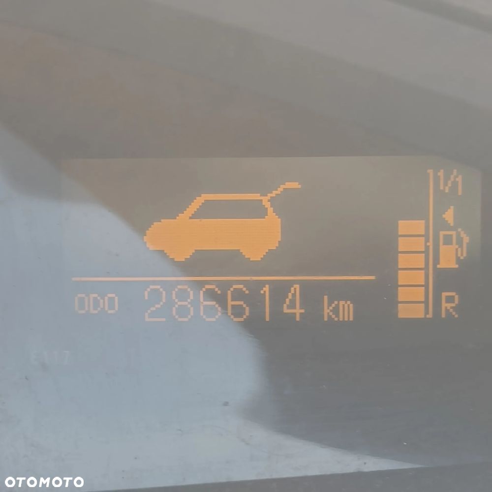 Toyota Verso 2.2 D-CAT Prestige 7os - 15