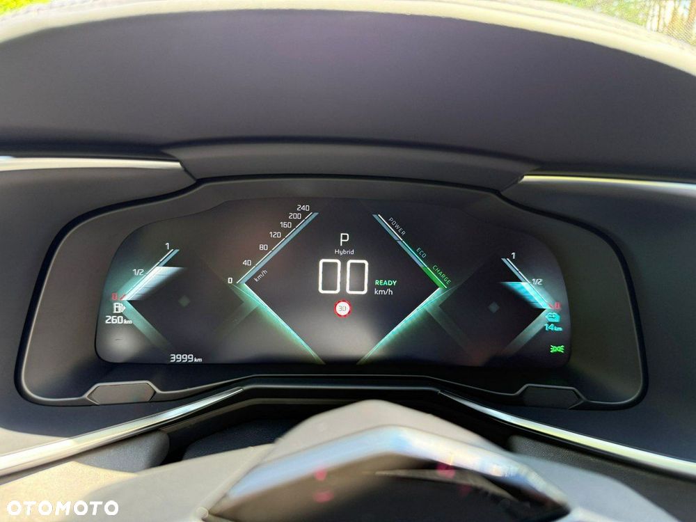 DS Automobiles DS 9 1.6 E-Tense Rivoli + - 27