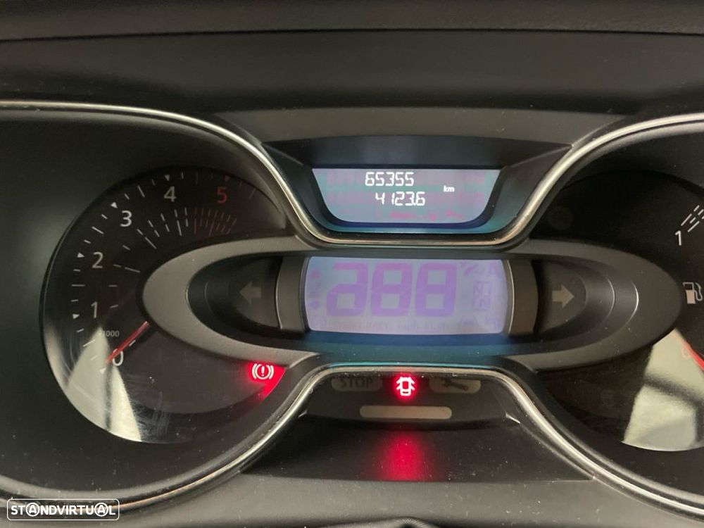 Renault Captur 1.5 dCi Exclusive EDC - 9