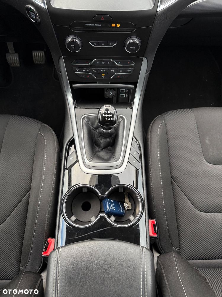 Ford S-Max 1.5 Eco Boost Start-Stopp TITANIUM - 26