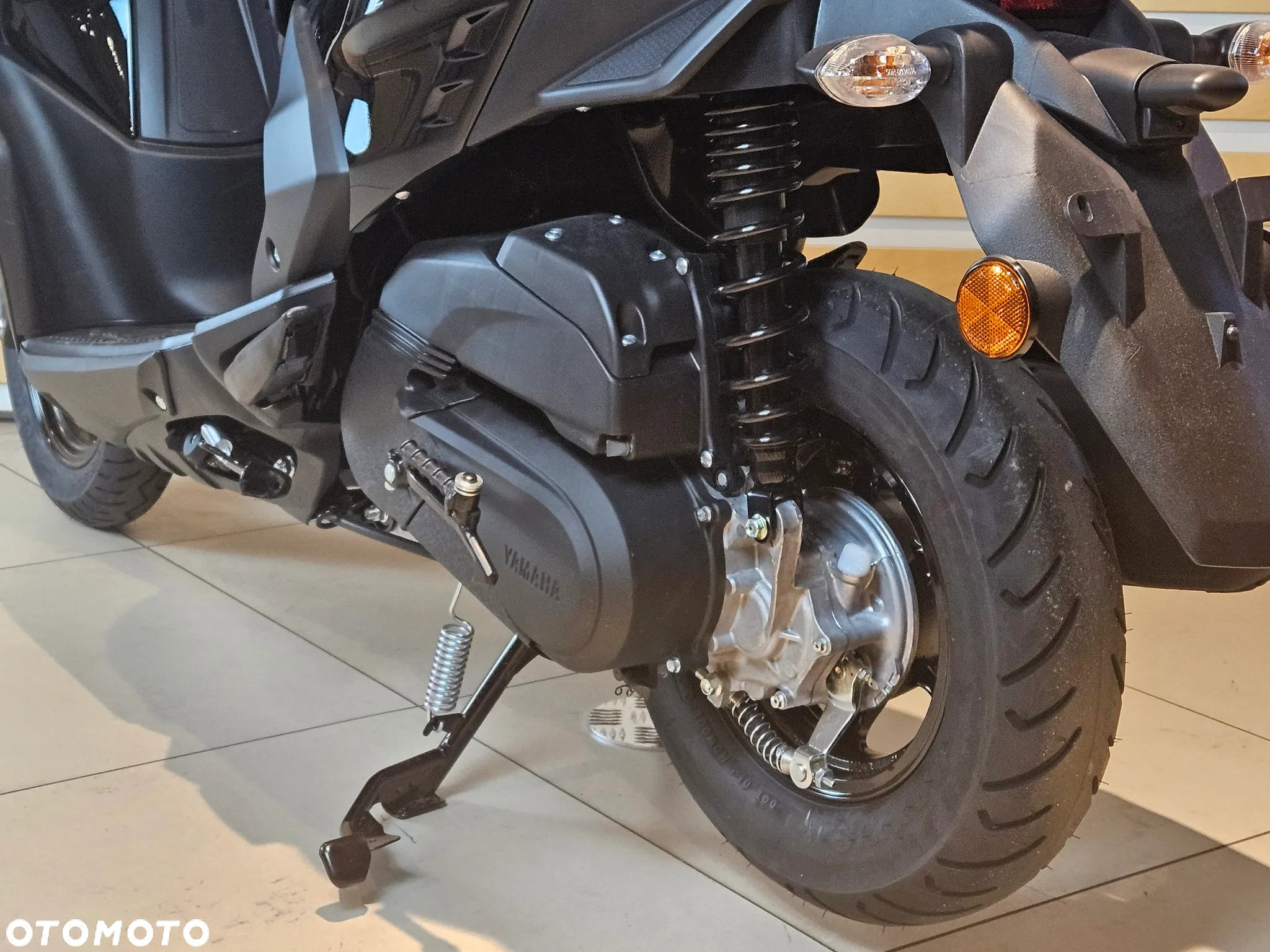 Yamaha Inny - 6