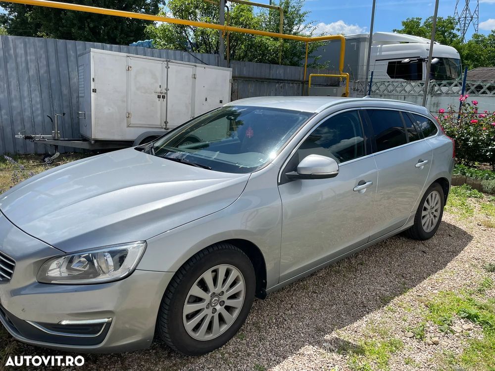 Volvo V60 D4 DRIVe Momentum - 2