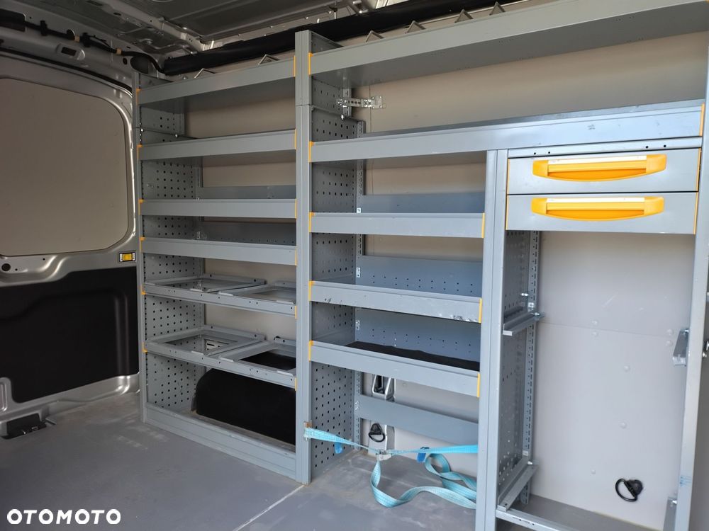 Ford Transit - 13