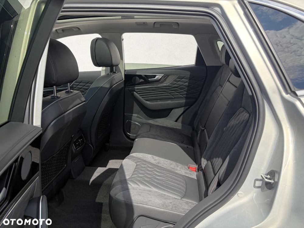 Hongqi HS5 - 25