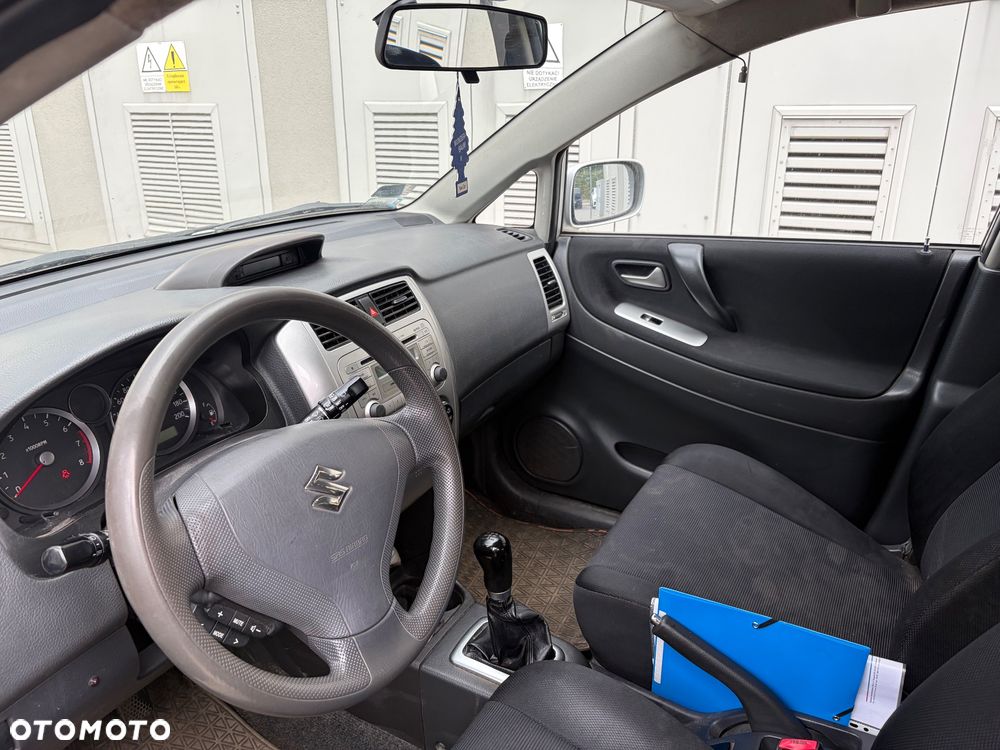 Suzuki Liana 1.6 - 14