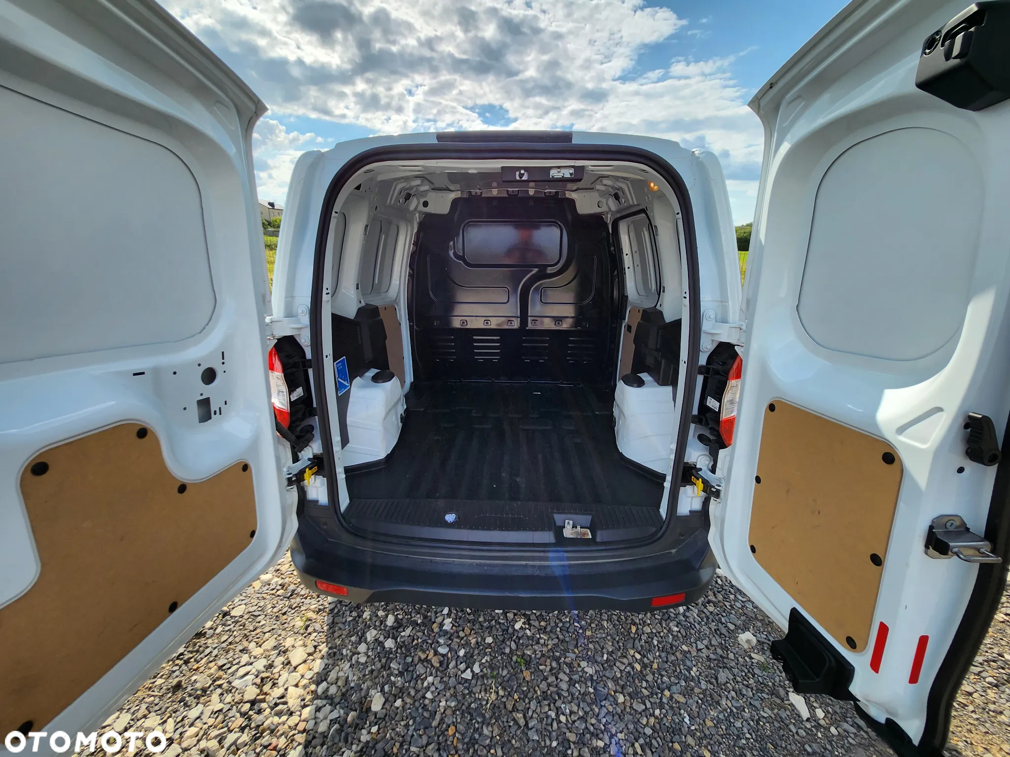 Ford Transit courier - 34
