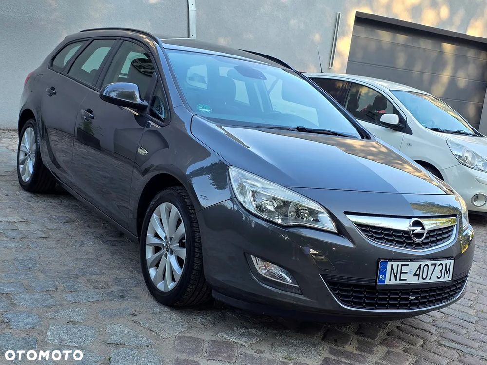 Opel Astra 1.4 T Cosmo - 13
