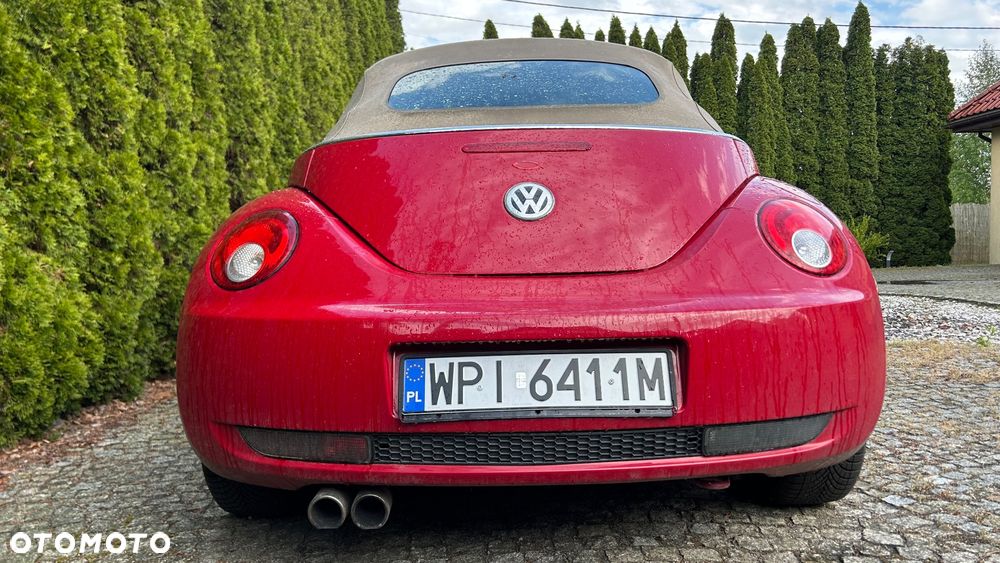 Volkswagen New Beetle - 2