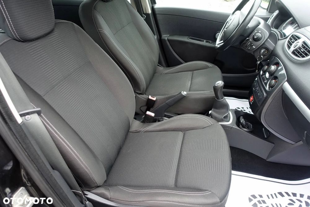 Renault Clio 1.2 16V 75 Dynamique - 12