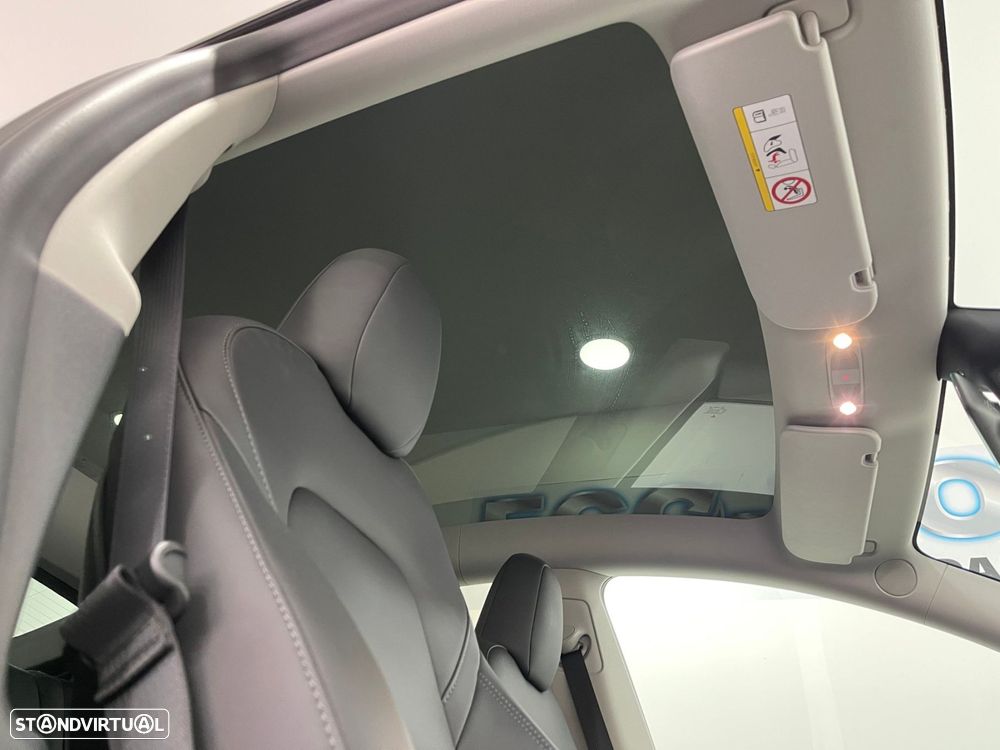 Tesla Model Y RWD - 46