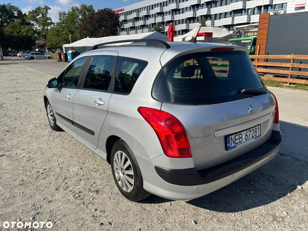 Peugeot 308 HDi FAP 110 Business Line Niveau 1 - 2
