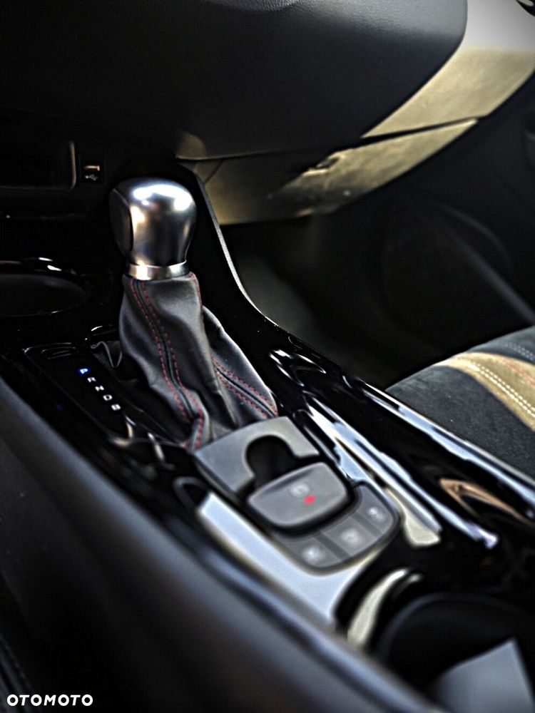 Toyota C-HR 1.8 Hybrid GPF GR Sport - 26