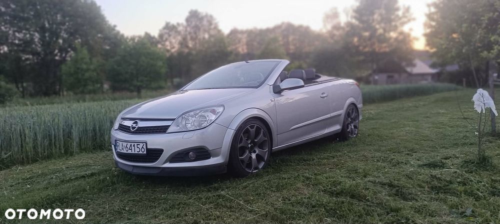 Opel Astra 1.9 CDTI Cosmo - 2