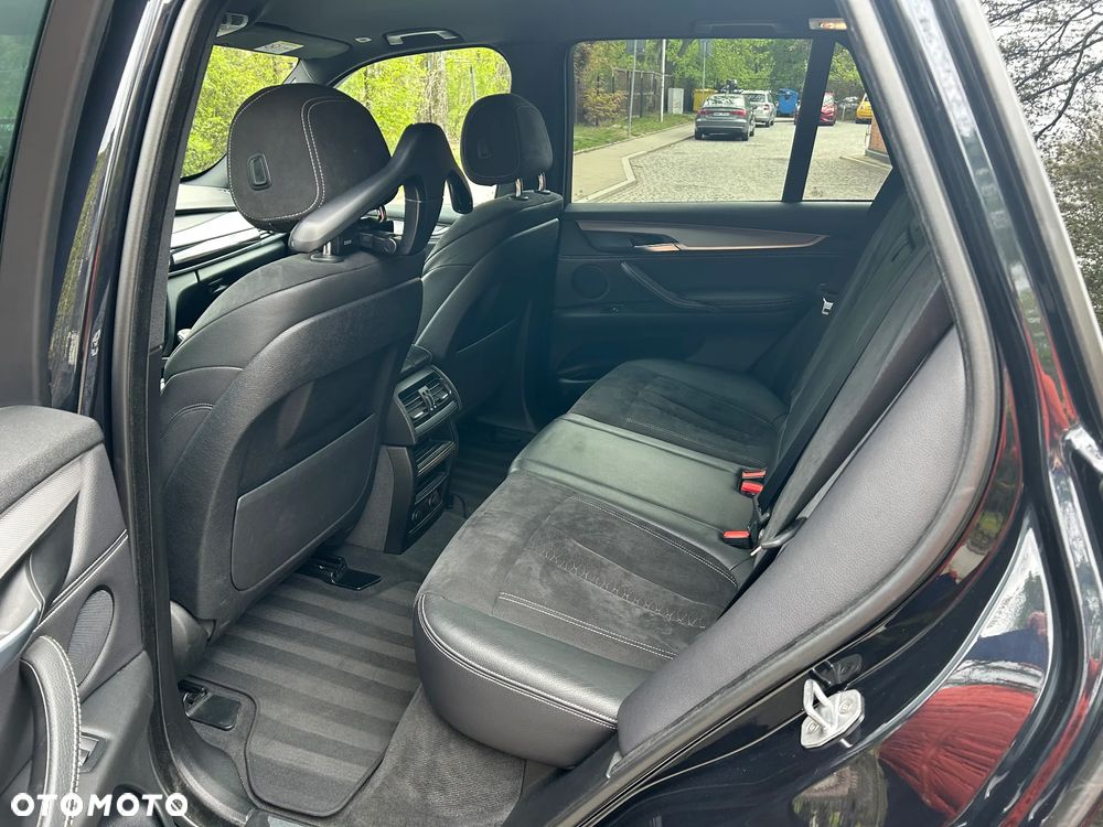 BMW X5 xDrive25d - 11