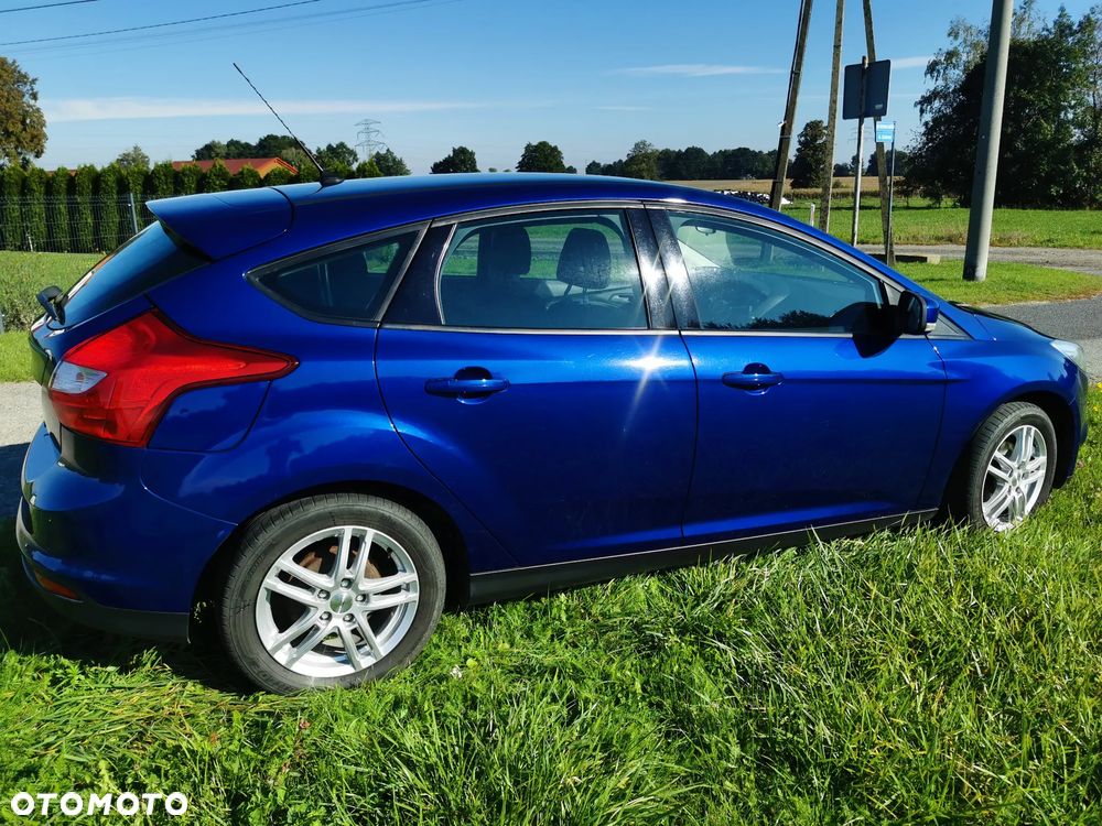 Ford Focus 1.6 Ambiente - 6