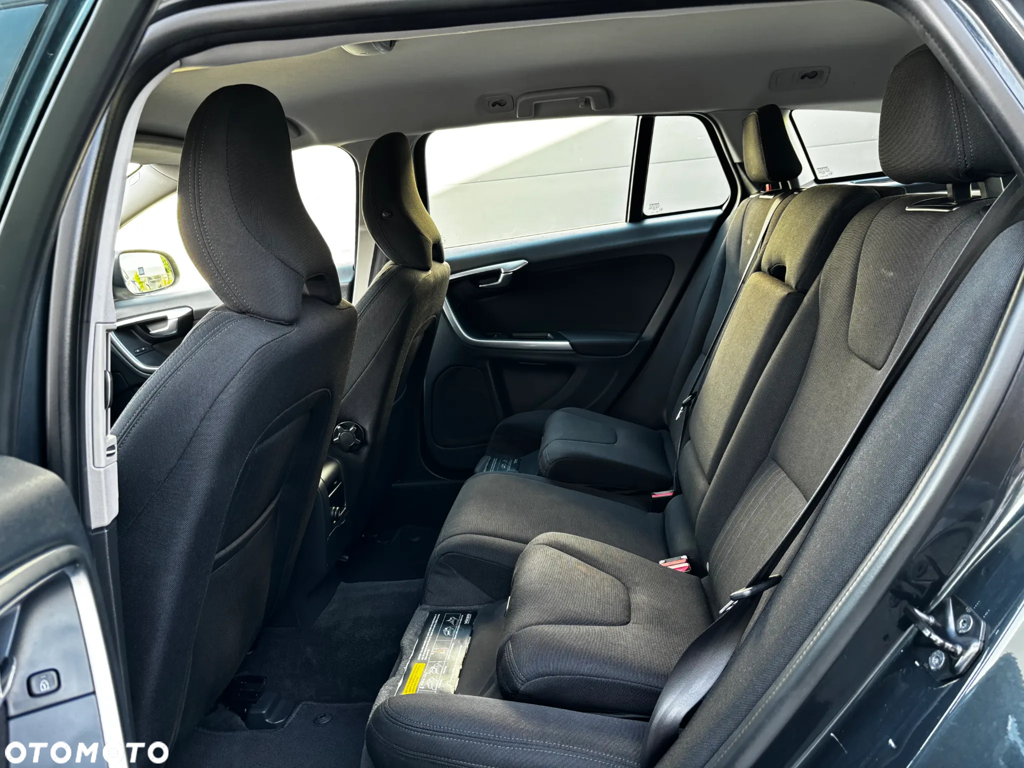 Volvo V60 D2 Momentum - 13