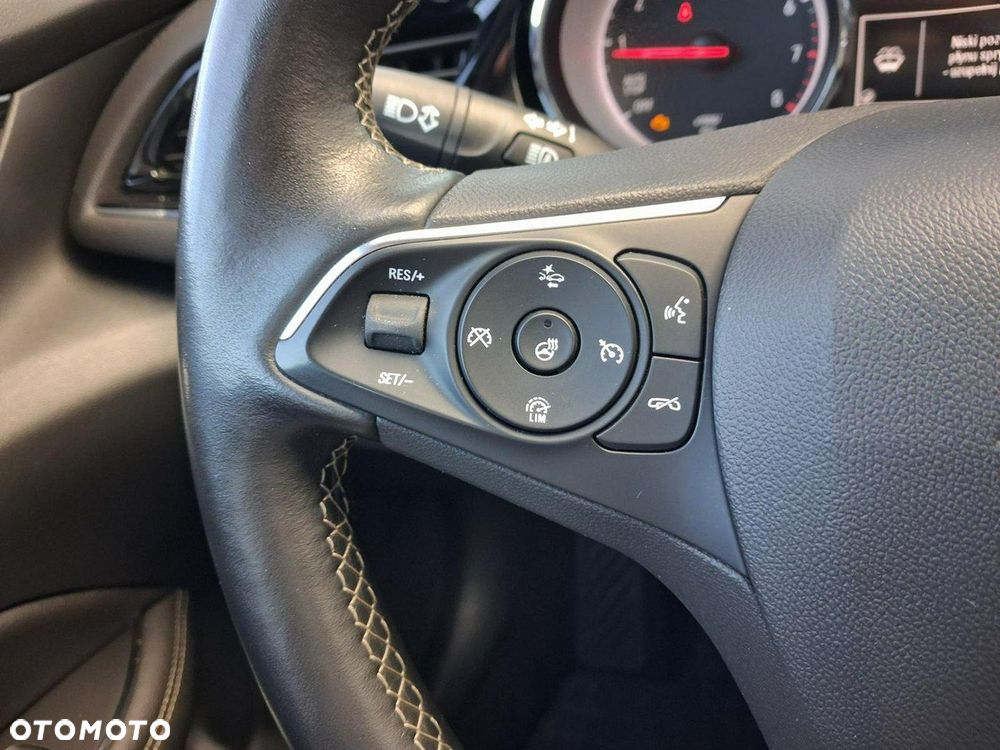 Opel Insignia - 17