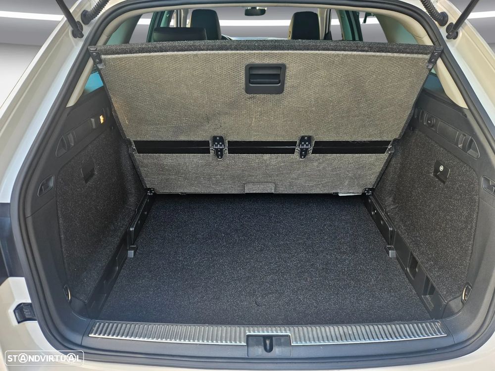 Skoda Superb Break 1.6 TDI Style - 26