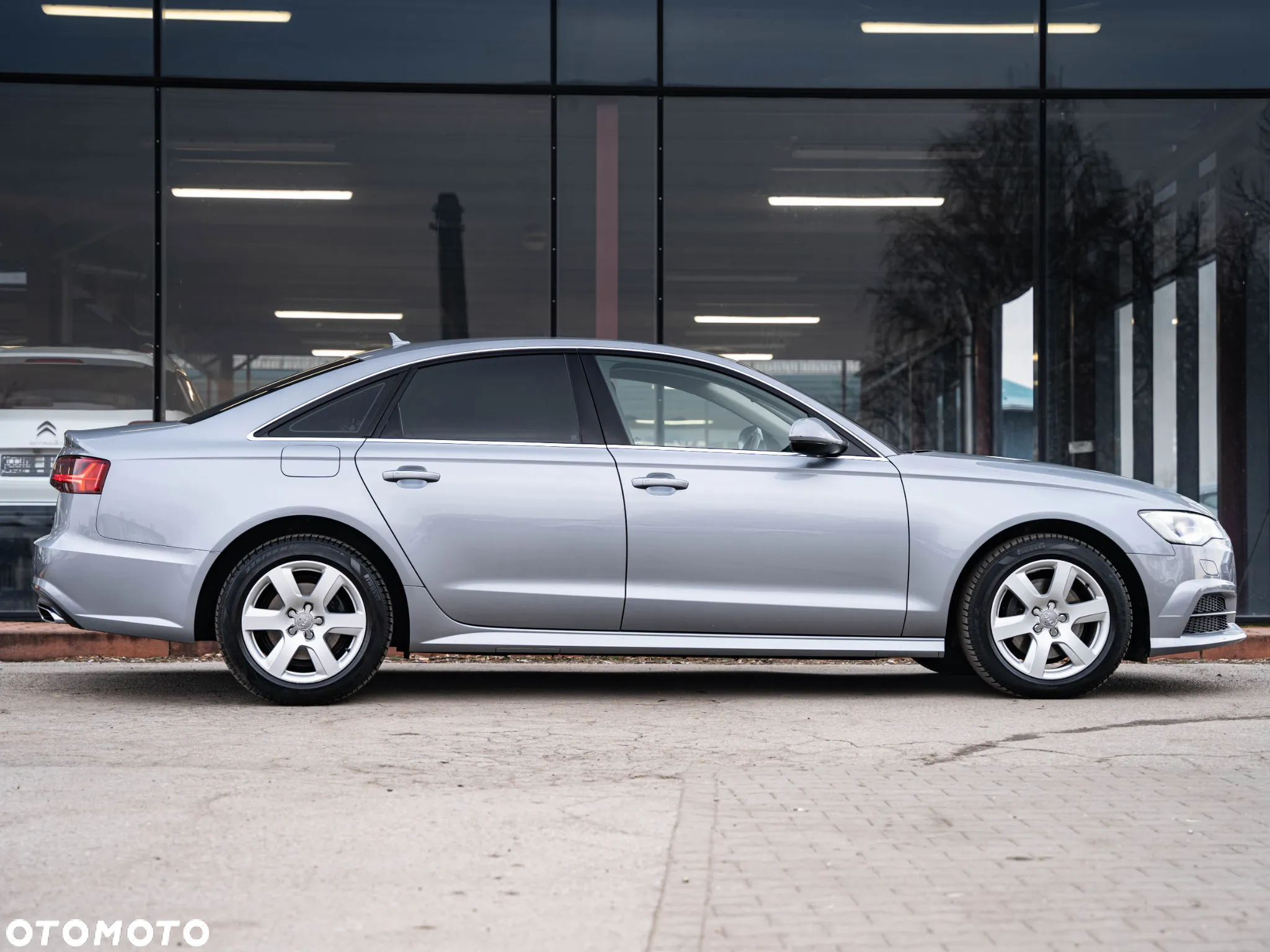 Audi A6 Avant 2.0 TDI DPF multitronic - 16