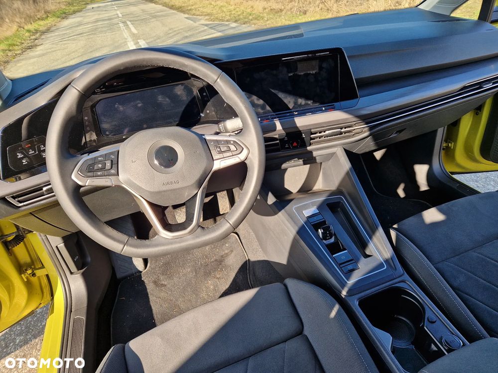 Volkswagen Golf 1.5 TSI BMT Evo IQ Drive DSG - 23