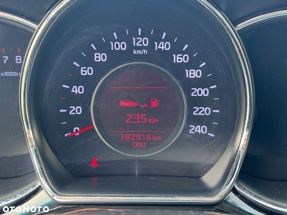 Kia Ceed 1.6 GDI Business Line - 14