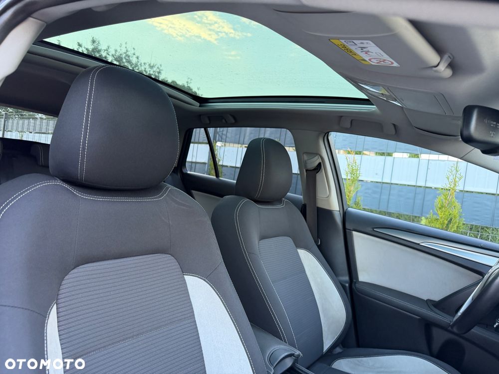 Toyota Avensis - 13