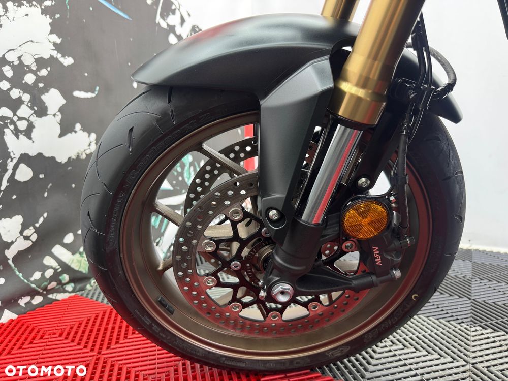 Honda CB - 9