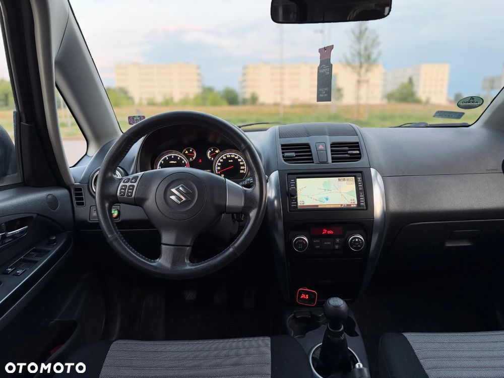 Suzuki SX4 - 11
