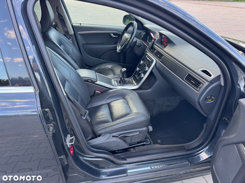 Volvo V70 D4 Momentum - 6