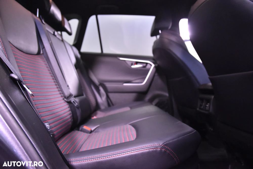 Toyota RAV4 - 12