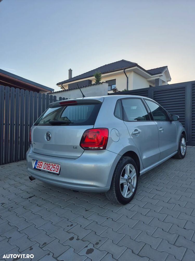 Volkswagen Polo 1.4 FSI Special - 5