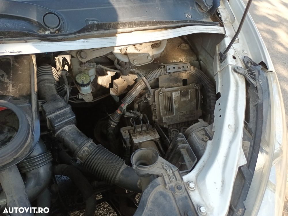 Dezmembrari  Fiat SCUDO (272, 270)  2007  > 0000 1.6 D Multijet Motor - 5