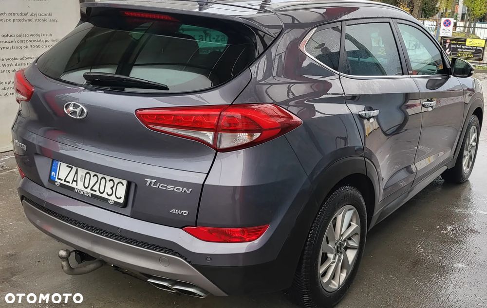 Hyundai Tucson 2.0 CRDi 4WD Automatik Advantage - 2