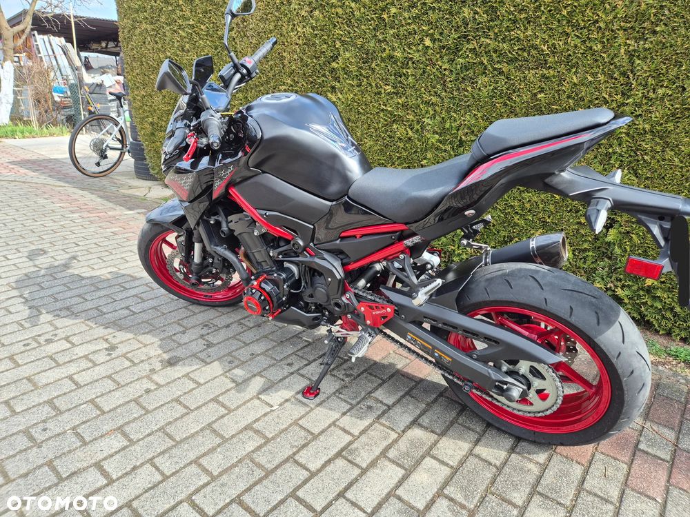 Kawasaki Z 900 - 12