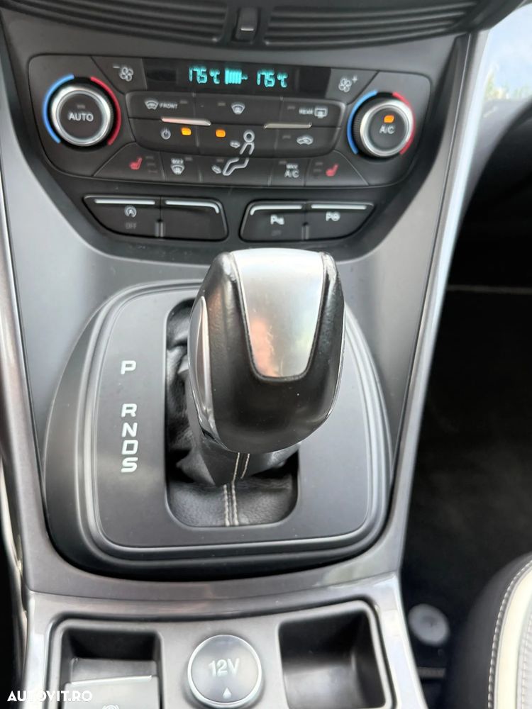 Ford Kuga - 29