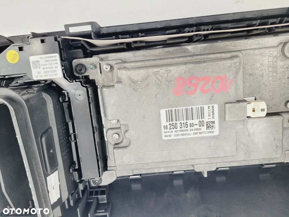 RADIO WYŚWIETLACZ EXPERT JUMPY III PROACE II VIVARO C 2016-  CZĘŚCI - 4