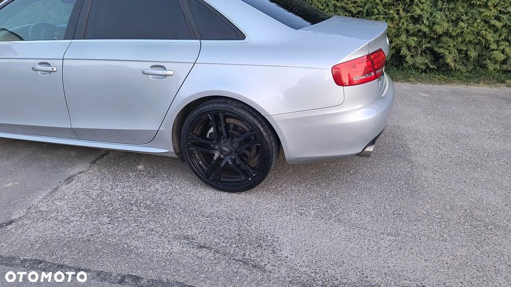 Audi A4 Limousine 3.2 FSI Quattro - 17