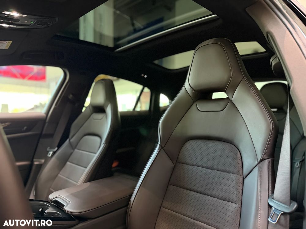 Porsche Panamera 4 E-Hybrid - 31