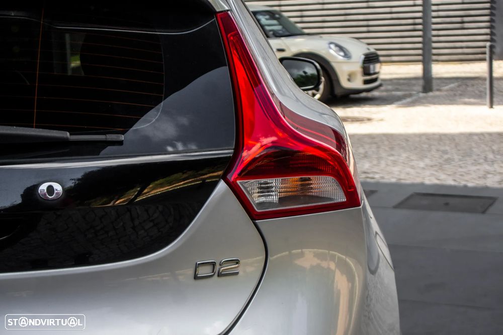 Volvo V40 Cross Country 2.0 D2 Volvo Ocean Race - 11
