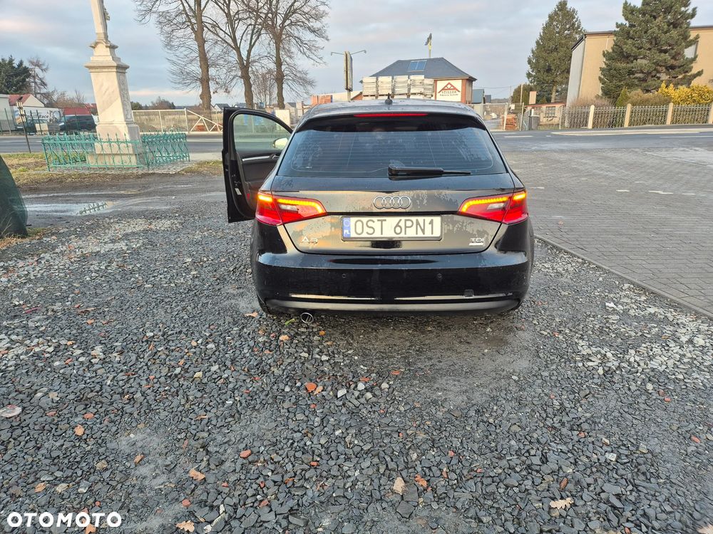 Audi A3 Sportback 1.6 TDI ultra Attraction - 16