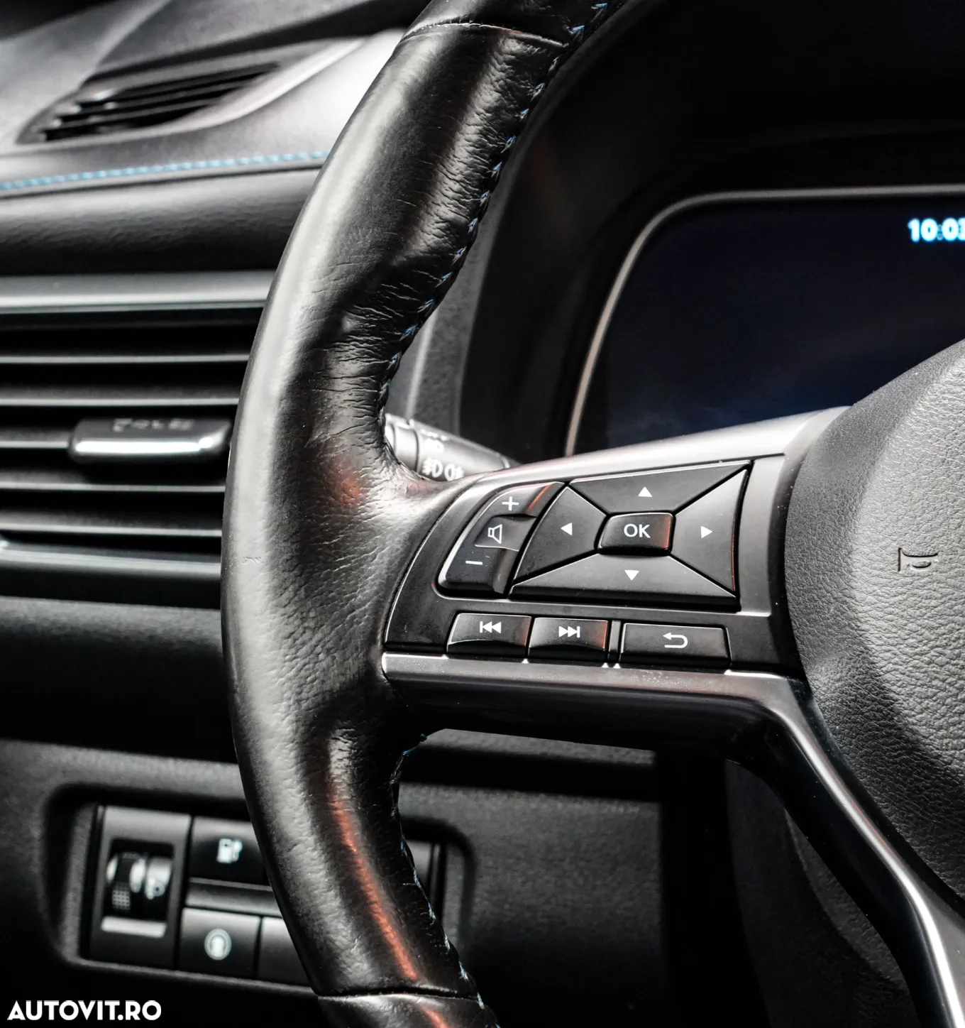 Nissan LEAF N-Connecta - 24