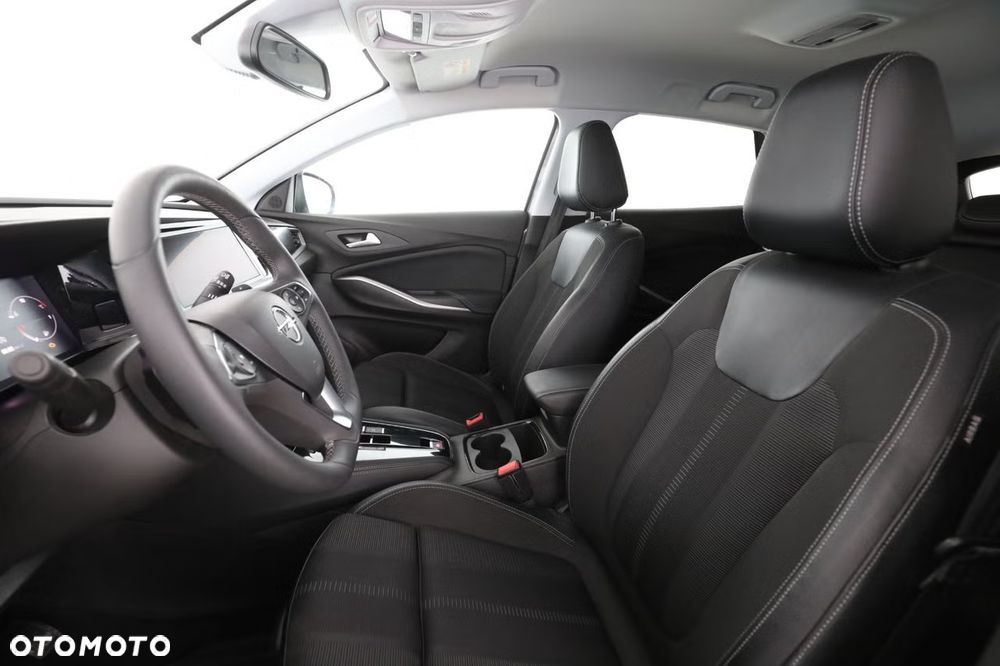 Opel Grandland X 1.2 T Innovation S&S - 10