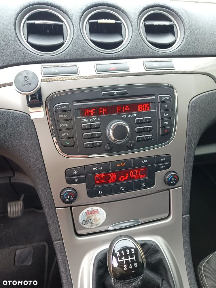 Ford Galaxy - 6