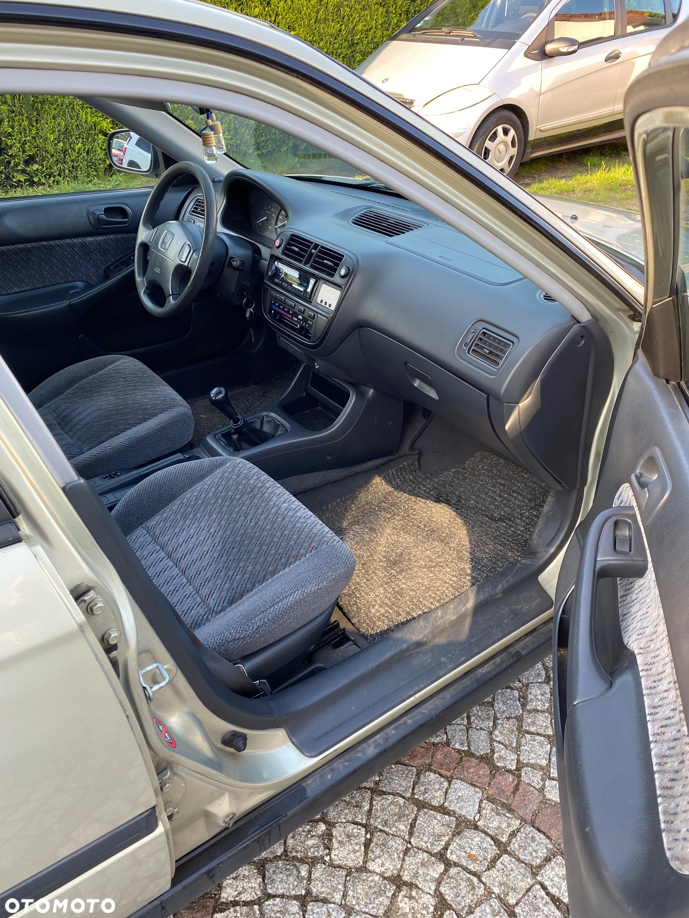 Honda Civic 1.4i SR - 10